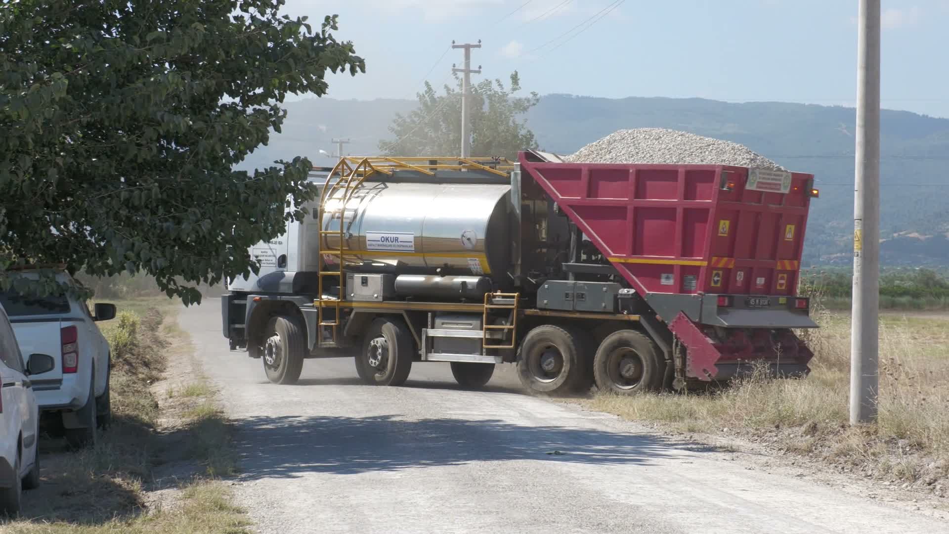Manisa Büyükşehir Belediyesi'nden Ahmetli’ye 8 kilometrelik asfalt
