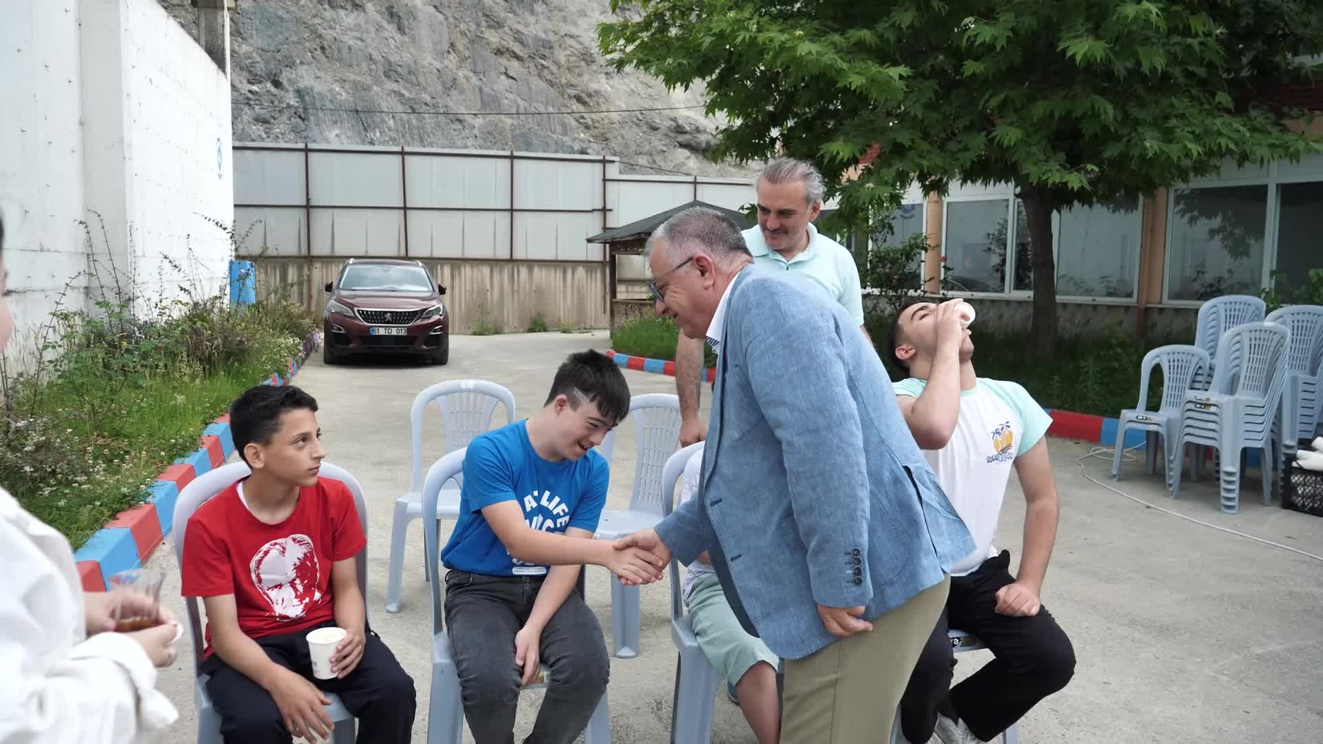 Ortahisar’da engel tanımayan deneyim: Özel bireyler iş makinelerini tanıdı