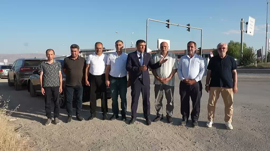 Yeniden Refah Partisi Elazığ İl Başkanı Karakuş: "Elazığ'ın girişi çöplüğe döndü"
