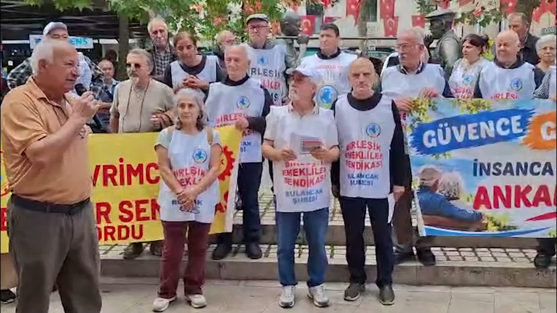 Emekliler hakları için Bulancak'tan Ankara’ya yürüyor