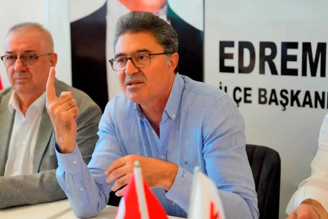 YENİ Partililer Edremit’te bir araya geldi