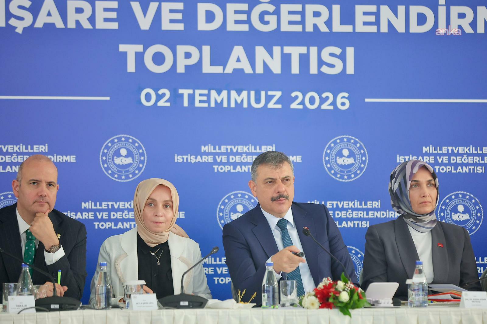 Bakan Çiftçi, AK Parti milletvekilleriyle bir araya geldi