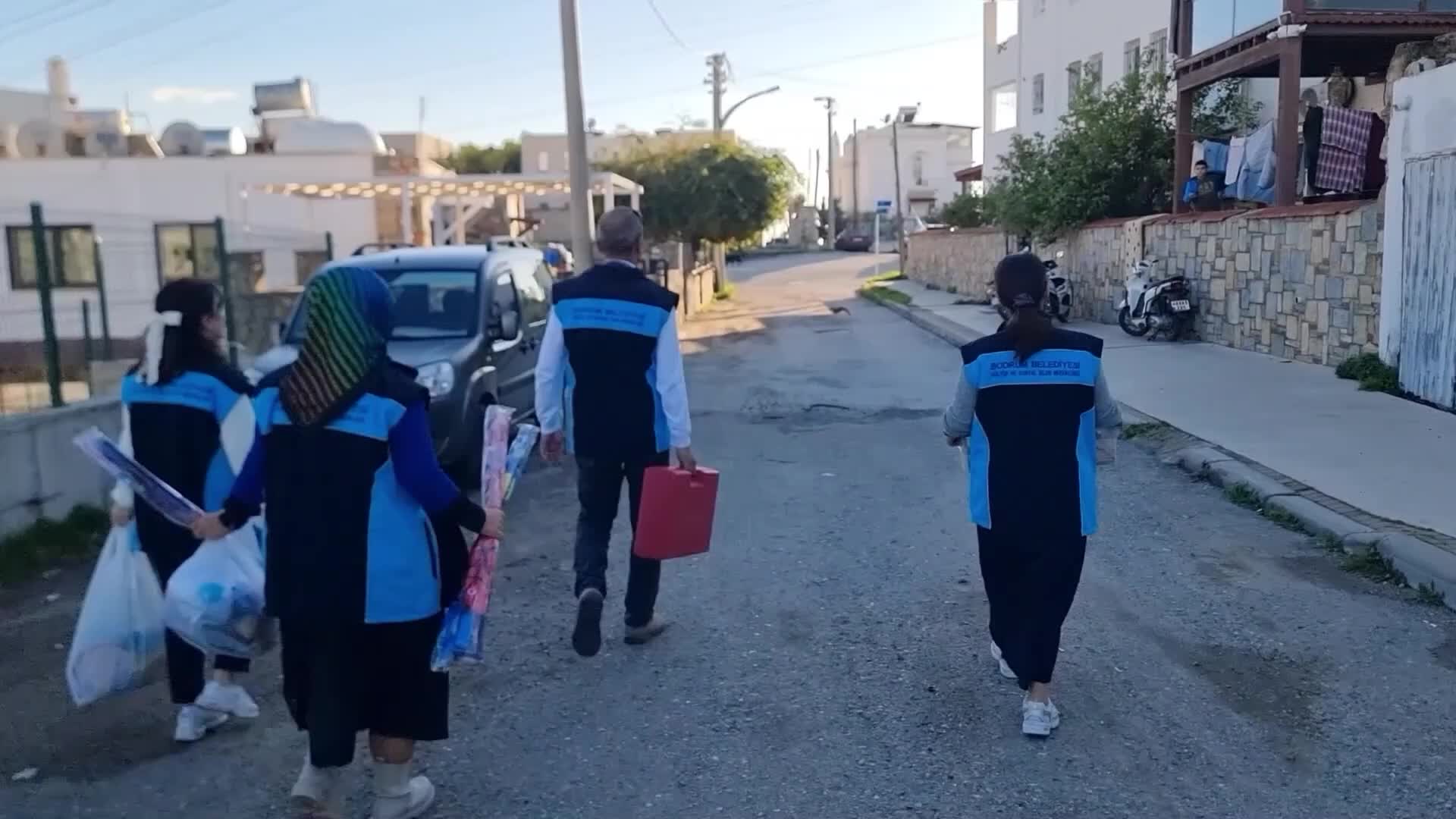 Bodrum Belediyesi'nden Kurban Bayramı öncesi il genelindeki çocuklara oyuncak desteği
