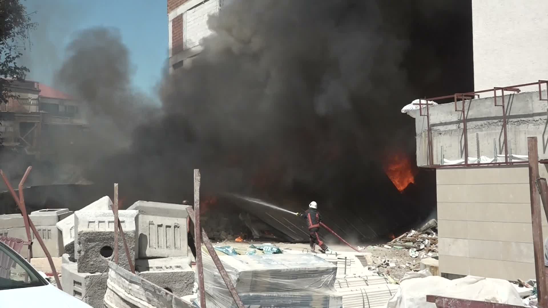 Malatya’da işçilerin kaldığı konteynerlerde yangın