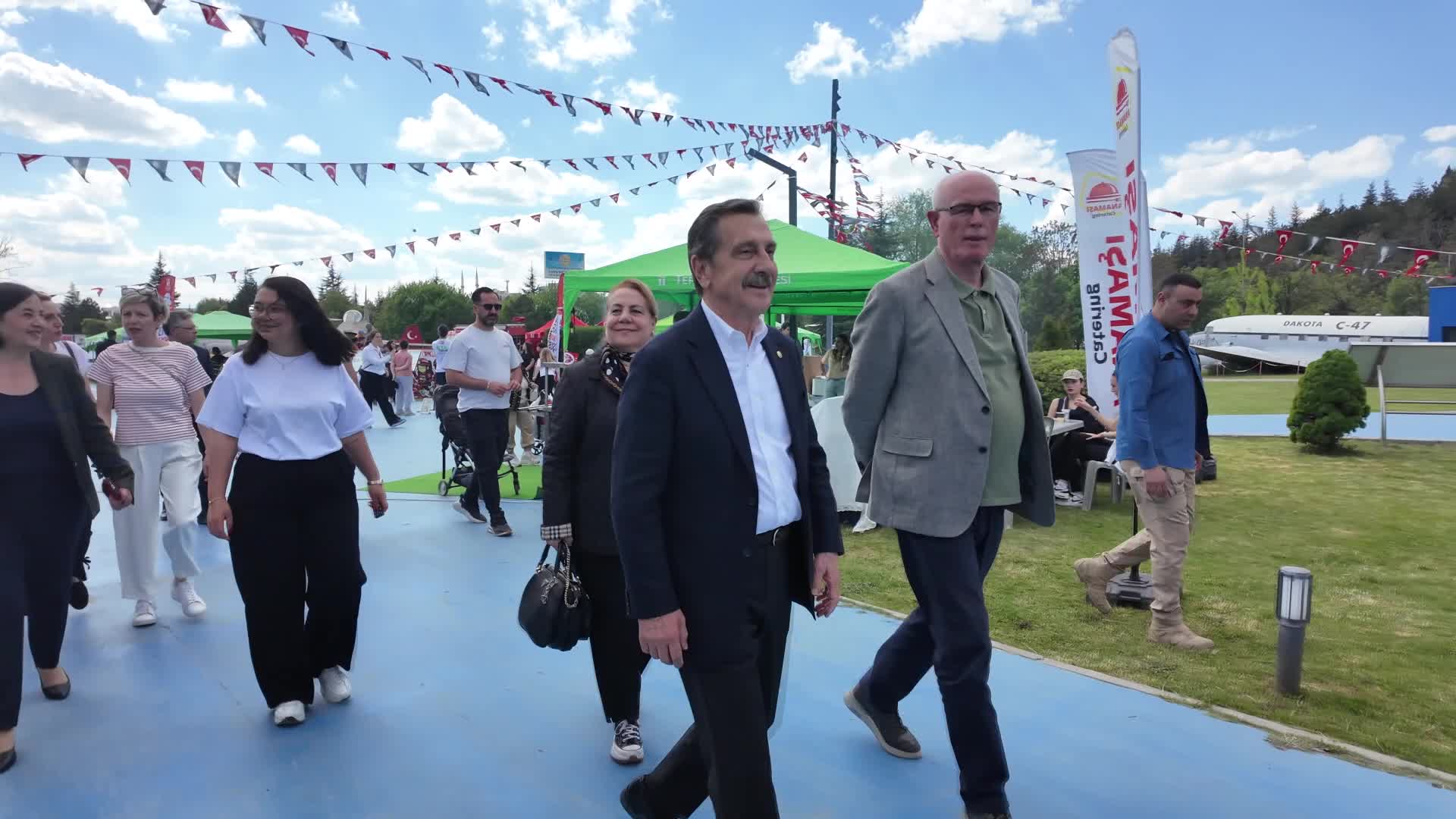 Tepebaşı’nda “Gençlik ve Spor Festivali” ile 19 Mayıs coşkusu yaşandı