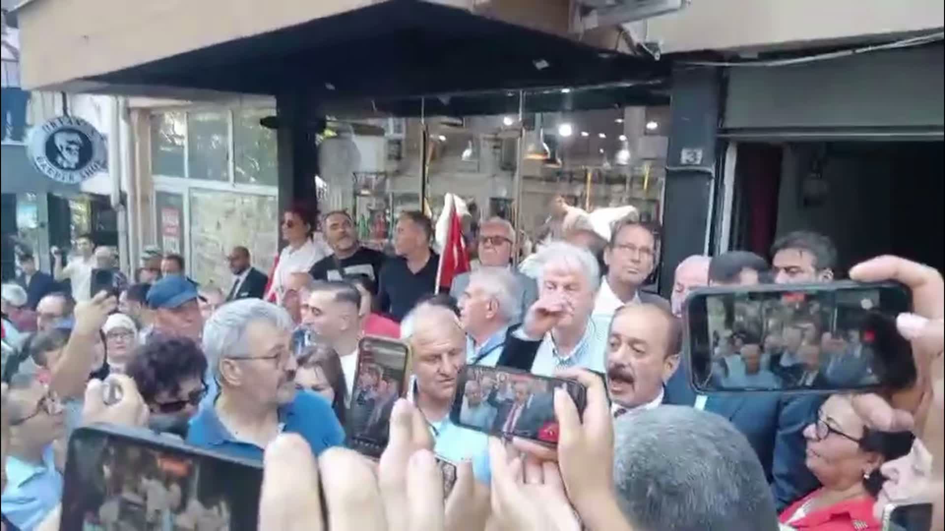Kütahya'da CHP'li belediye başkanları ve bazı ilçe örgütleri YENİ Parti'ye geçti