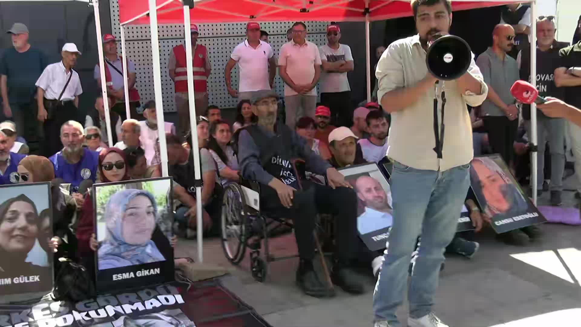 Dilovası'ndaki Adalet Nöbeti'nde konuşan aileler: Çocuklarımızı kömür olarak verdiler... Sorumluların hak ettikleri cezayı almalarını istiyoruz