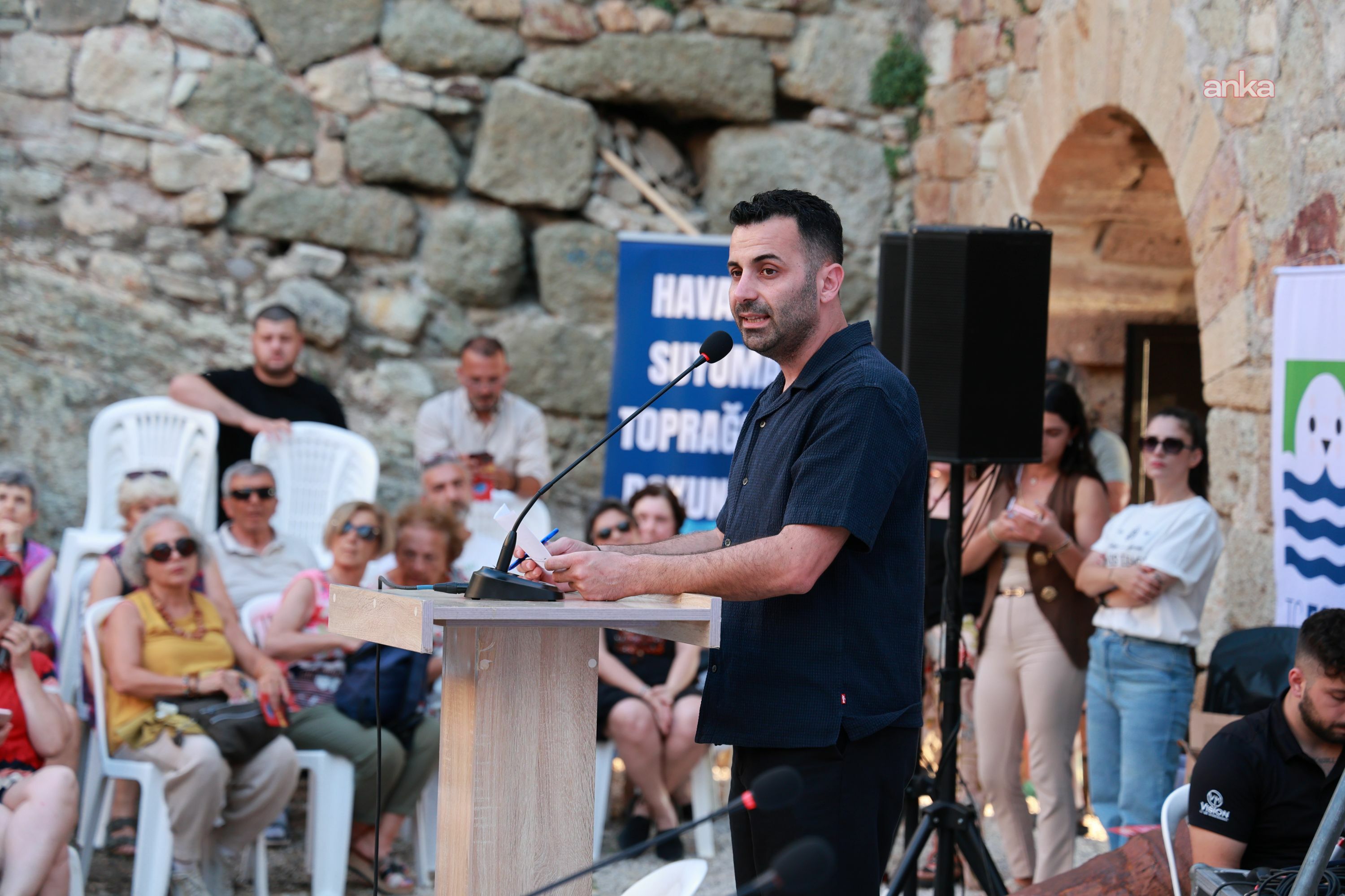 "Gediz, Deniz ve Dip Çamuru" paneli Foça'da gerçekleştirildi