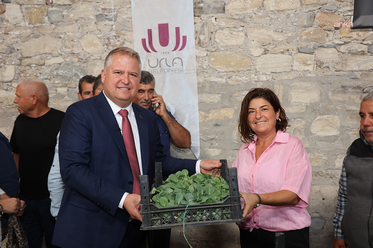 Urla Belediyesi’nden üreticiye "fide, tohum, gübre ve eğitim" desteği