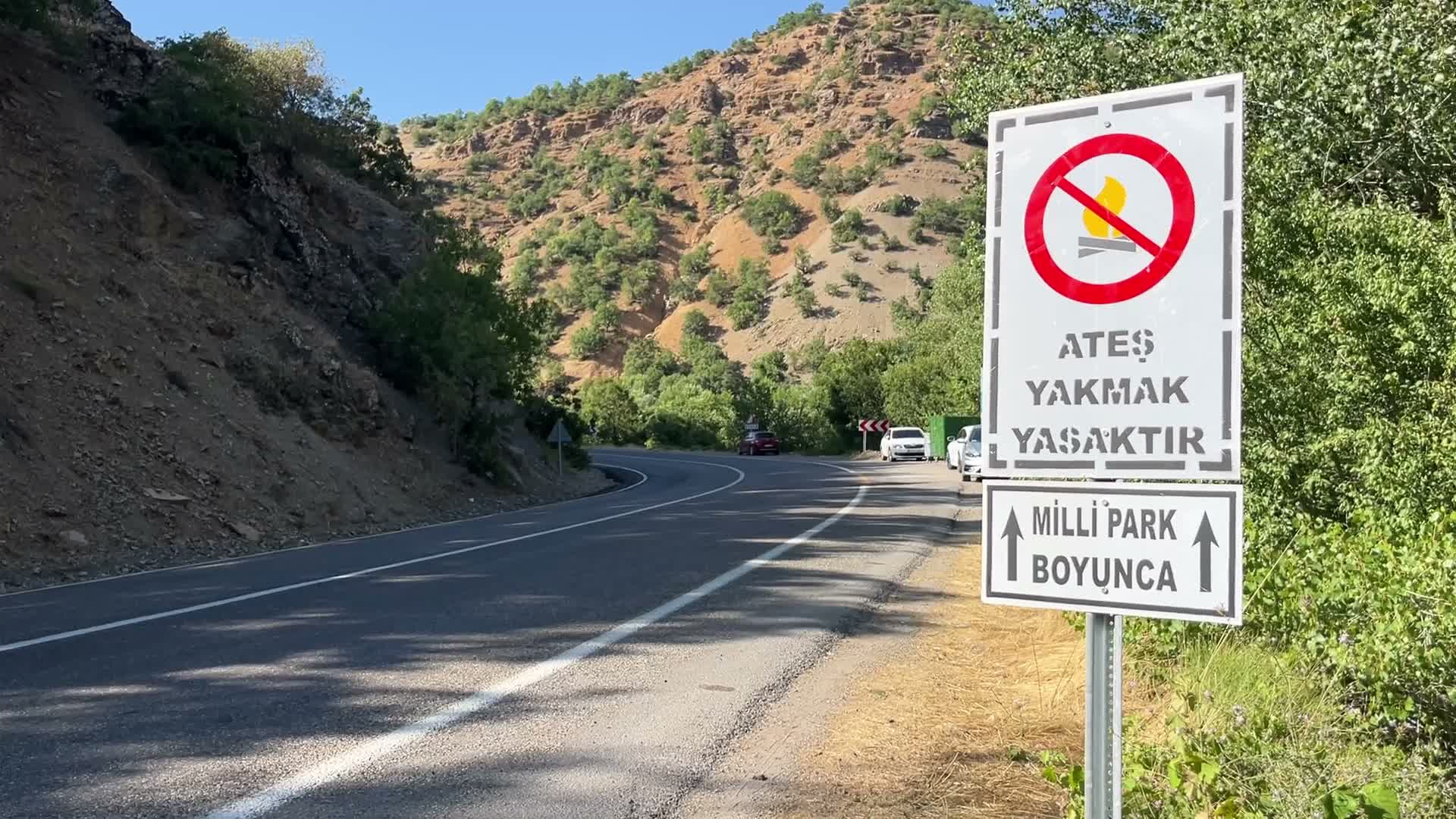 Munzur Vadisi Milli Parkı’nda yasaklar kâğıt üzerinde kaldı: Hafta sonları parktan dumanlar yükseliyor