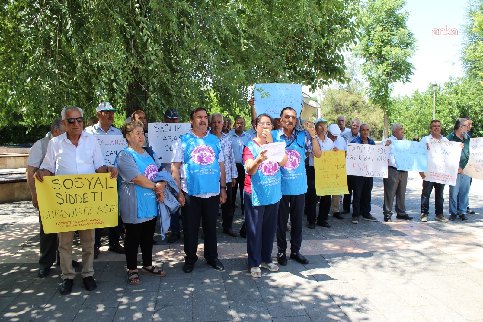 Gaziantep Şizofreni Yakınları Dayanışma Derneği: Gaziantep Üniversitesi Toplum Ruh Sağlığı Merkezi bir an önce açılsın