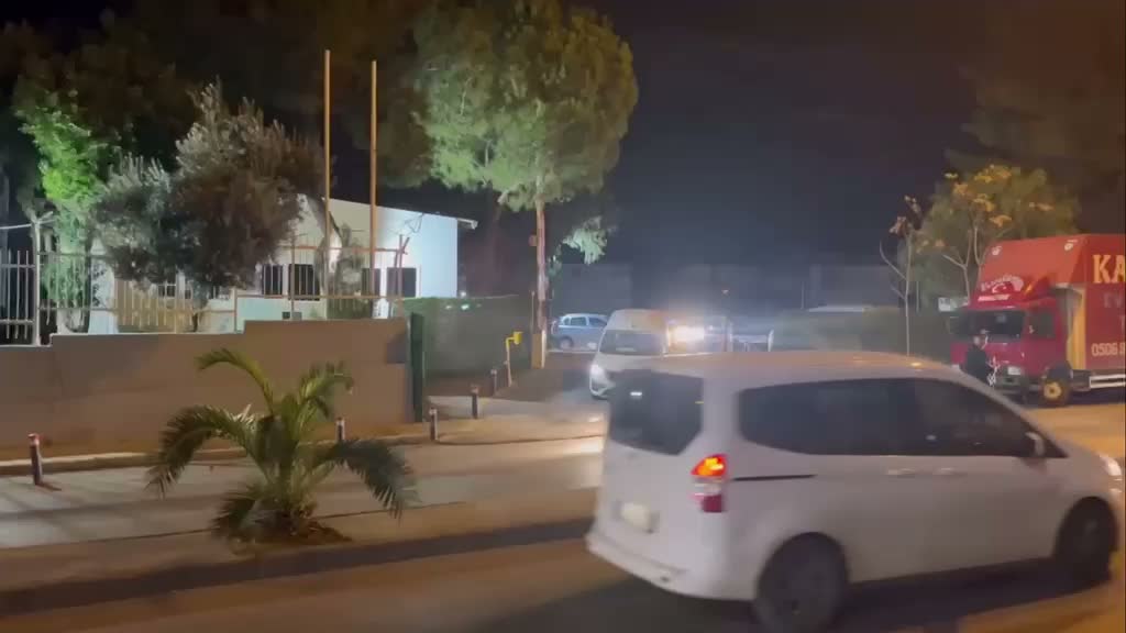 İzmir’de hakkında arama kaydı bulunan 184 şahıs yakalandı