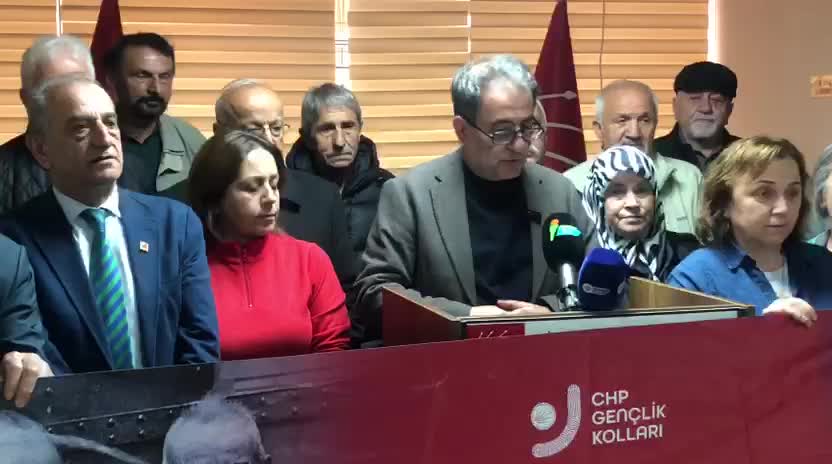 CHP Rize il ve ilçe teşkilatlarından hükümete çay fiyatı tepkisi: Yalan söylemeyi bırakın üreticiyi açlığa mahkum ediyorsunuz