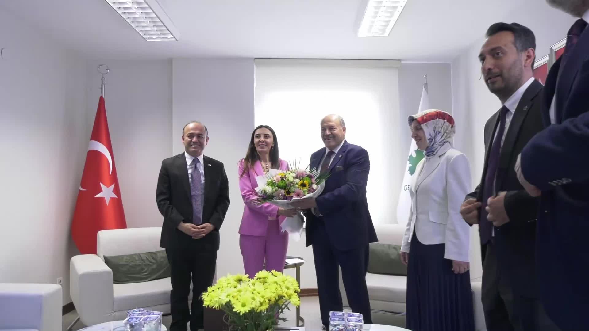 Siyasi partiler arası bayramlaşma... CHP TBMM Grubu, Gelecek Partisi, Demokrat Parti ve Türkiye İşçi Partisi'ni ziyaret etti
