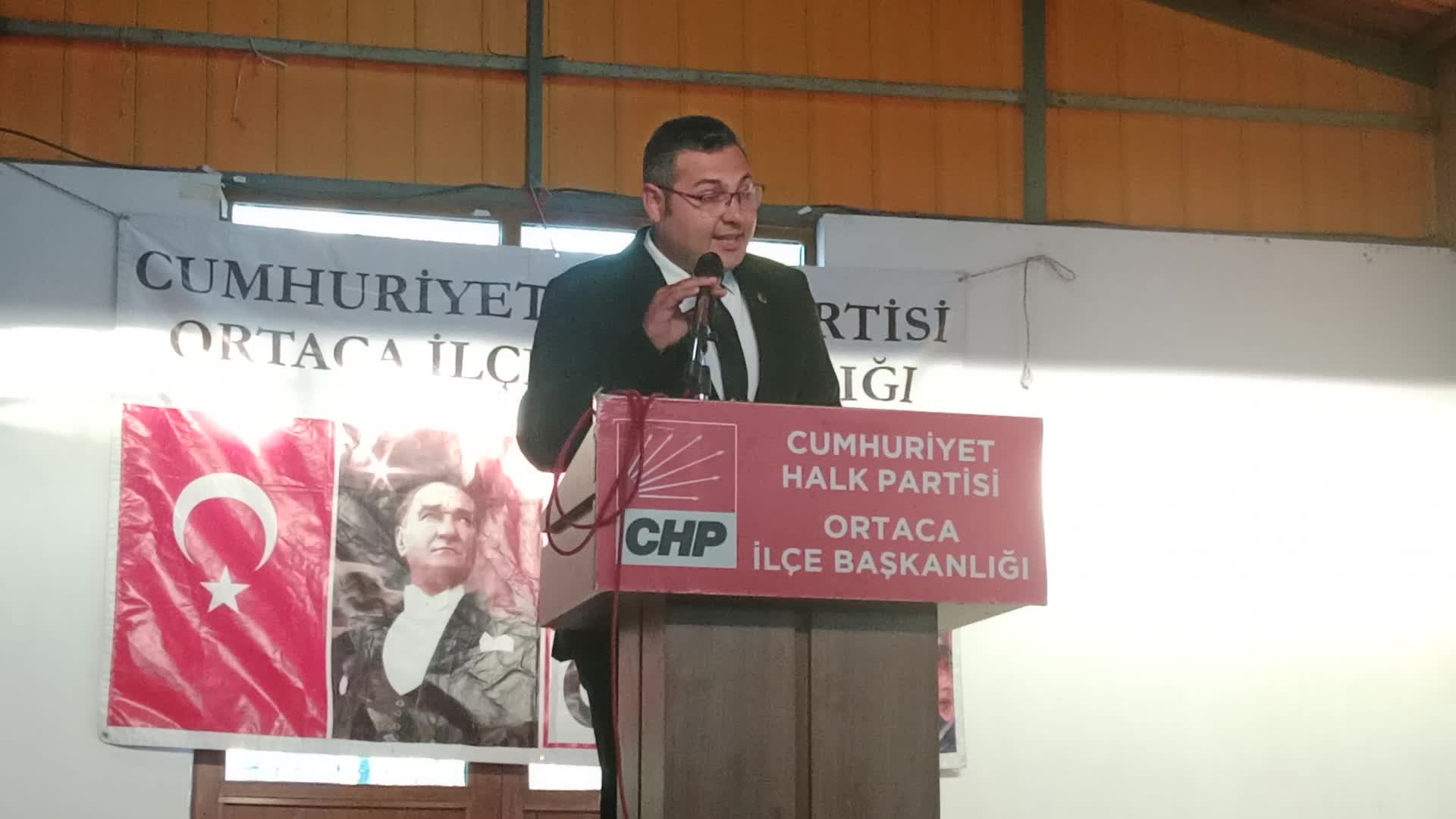 CHP Muğla örgütlerinden Özgür Özel’e destek: Sandıkla gelen sandıkla gitmeli