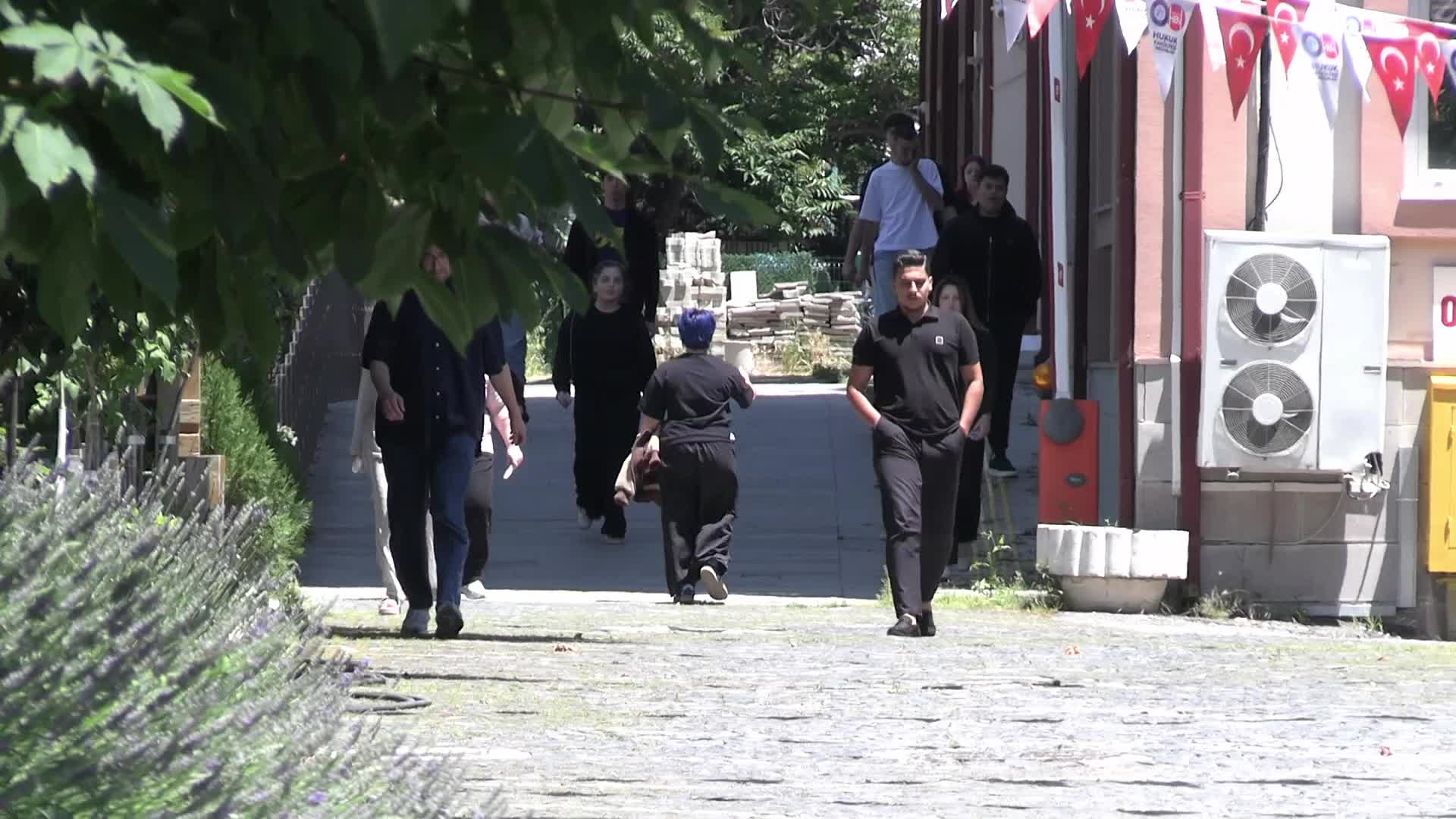 YKS’nin AYT oturumu tamamlandı: Zordu diyen de var kolaydı diyen de