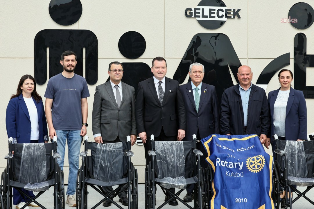Silivri Belediyesi Engelli ve Yaşlı Koordinasyon Merkezi'ne tekerlekli sandalye bağışı