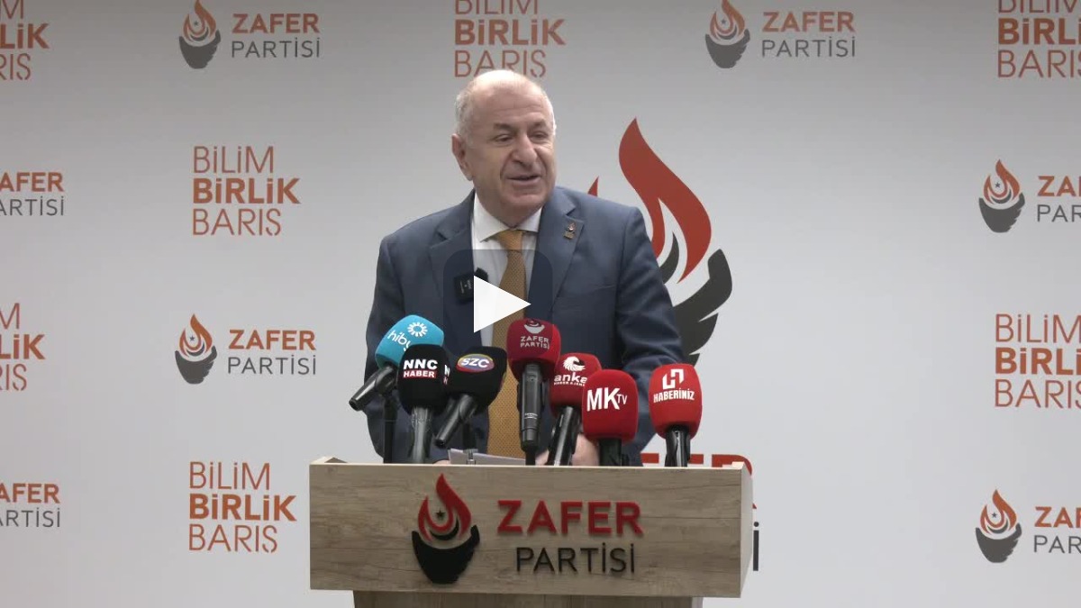 Ümit Özdağ: Bahçeli, Zafer Partisi'nin kiminle bayramlaşacağına karar veremez