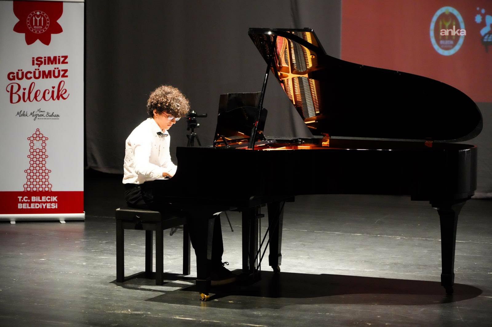 2. Uluslararası Ayva Çiçeği Piyano Festivali'nde genç piyanistler yeteneklerini sergiledi