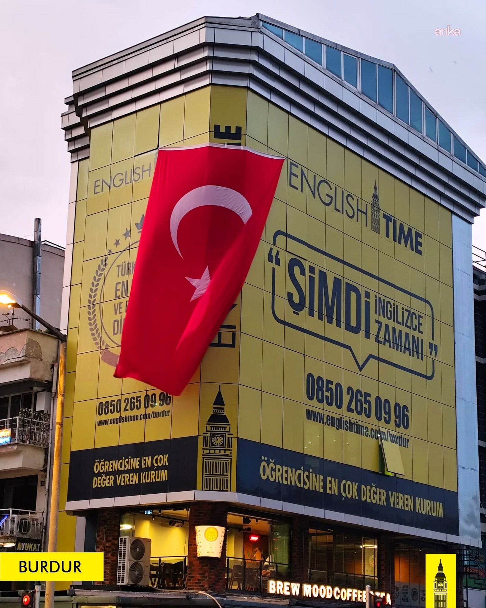Dil okullarından A Milli Takım’a bayraklı destek