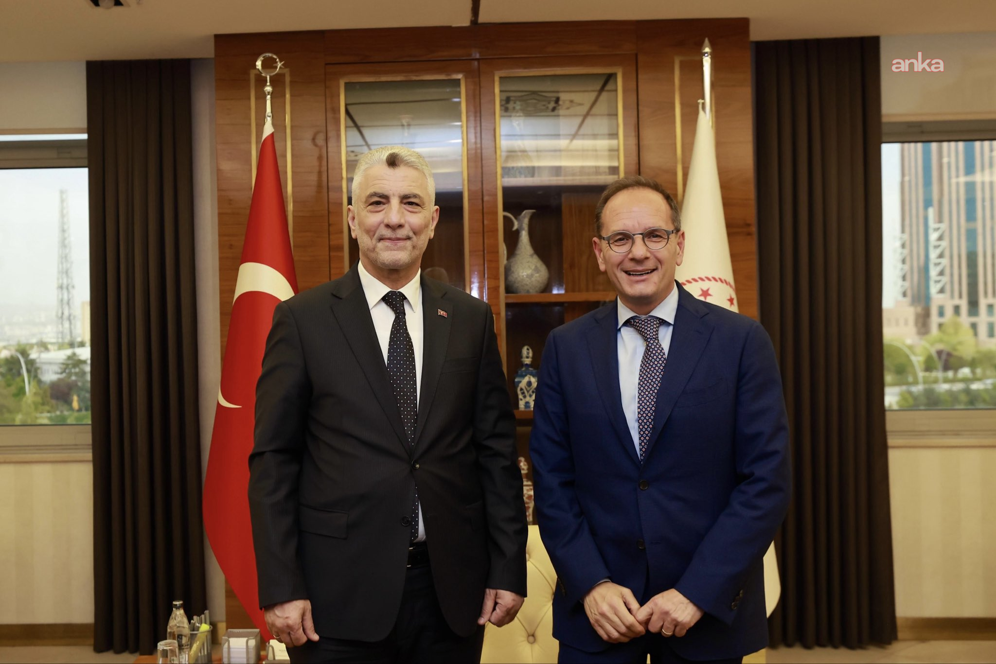 Bakan Bolat, İtalya’nın Ankara Büyükelçisi Manzo ile bir araya geldi