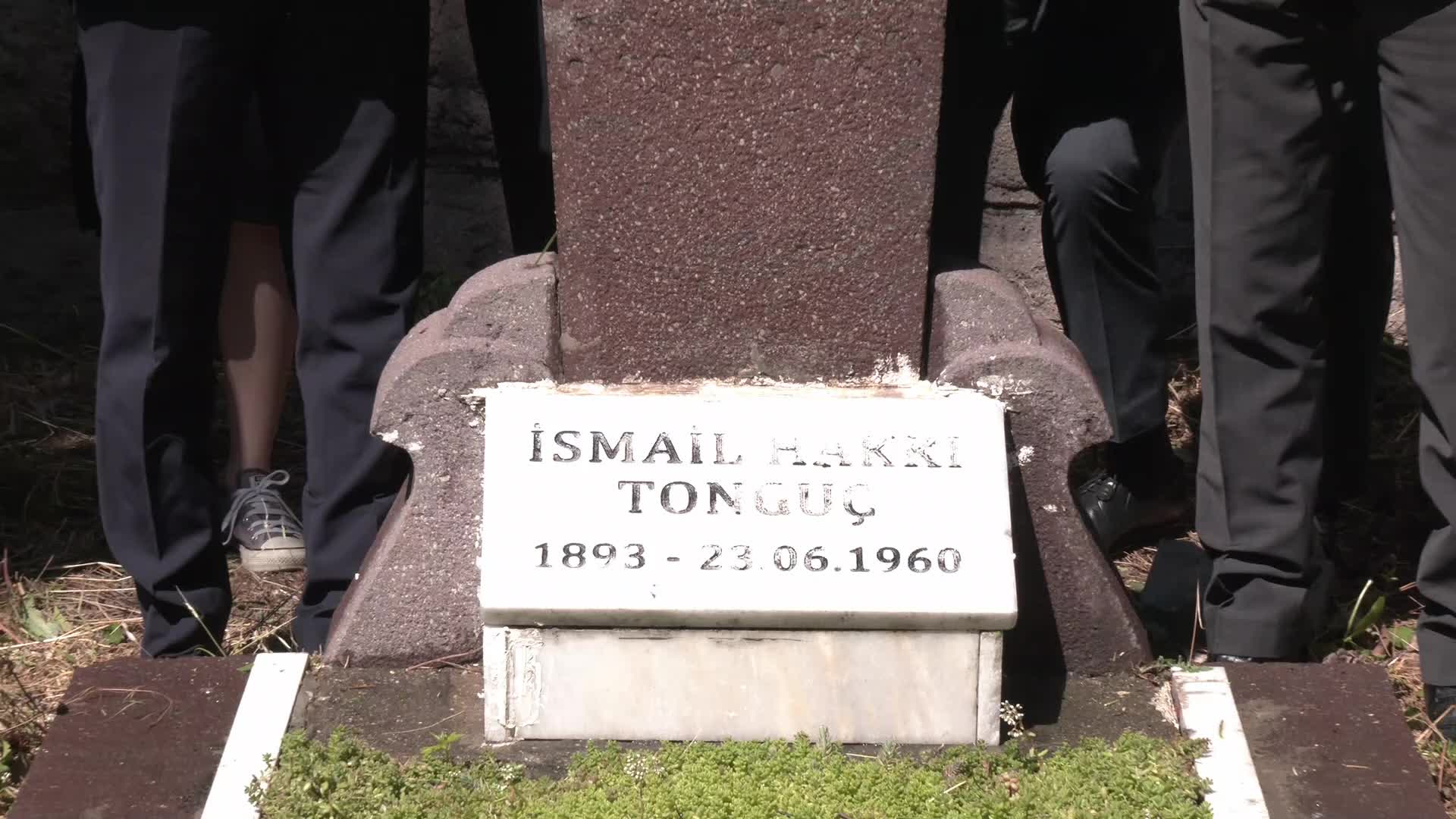 İsmail Hakkı Tonguç, mezarı başında anıldı… Suat Özçağdaş: İsmail Hakkı Tonguç ne ise Yusuf Tekin tam tersi