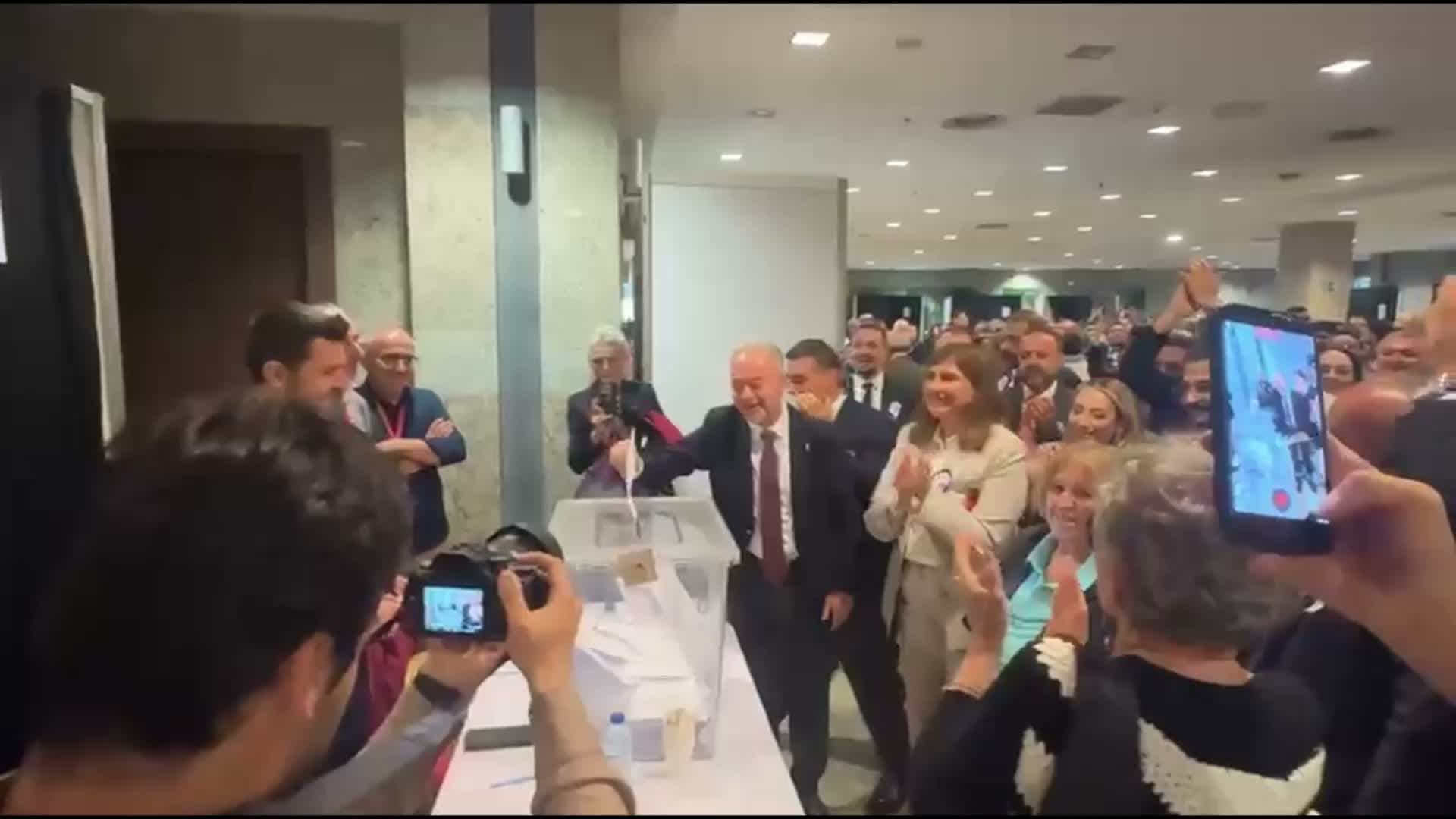 İstanbul Barosu seçimi... Ümit Kocasakal: “İlk 4 maddeye kimse dokunamaz. Dokunanın da eli yanar”