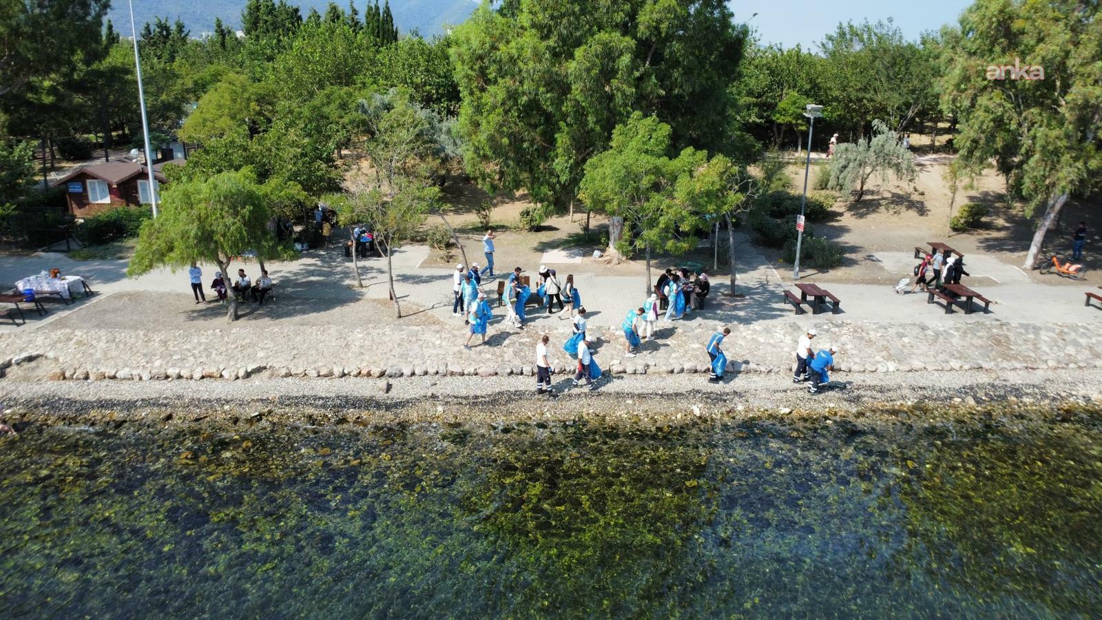 İzmir’de ortak yaşam alanlarında örnek dayanışma