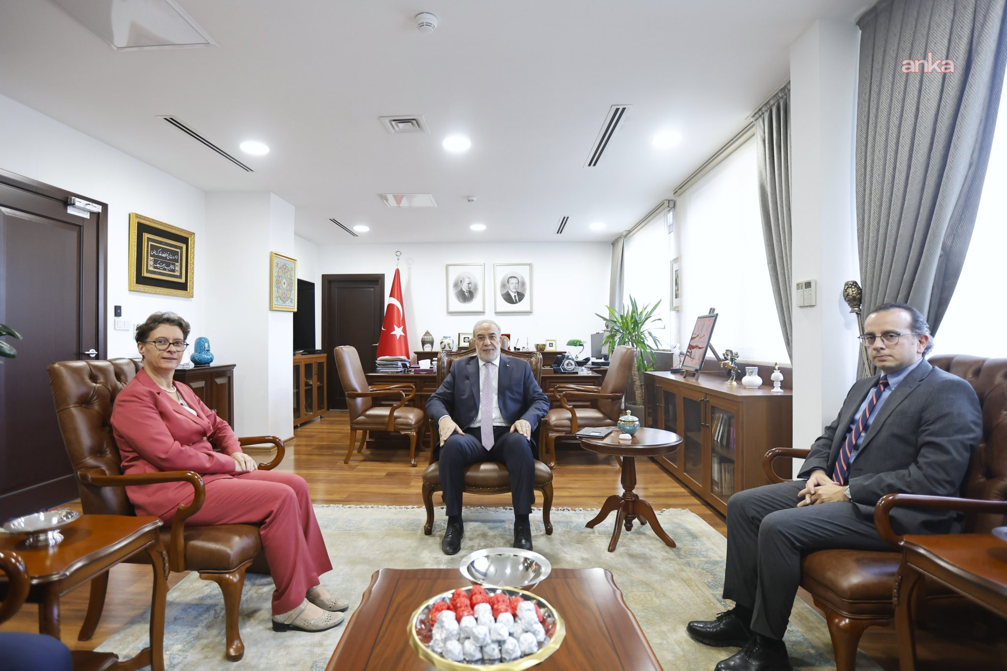 Bakan Yardımcısı Kulaklıkaya, Fransa'nın Ankara Büyükelçisi Dumont'u kabul etti