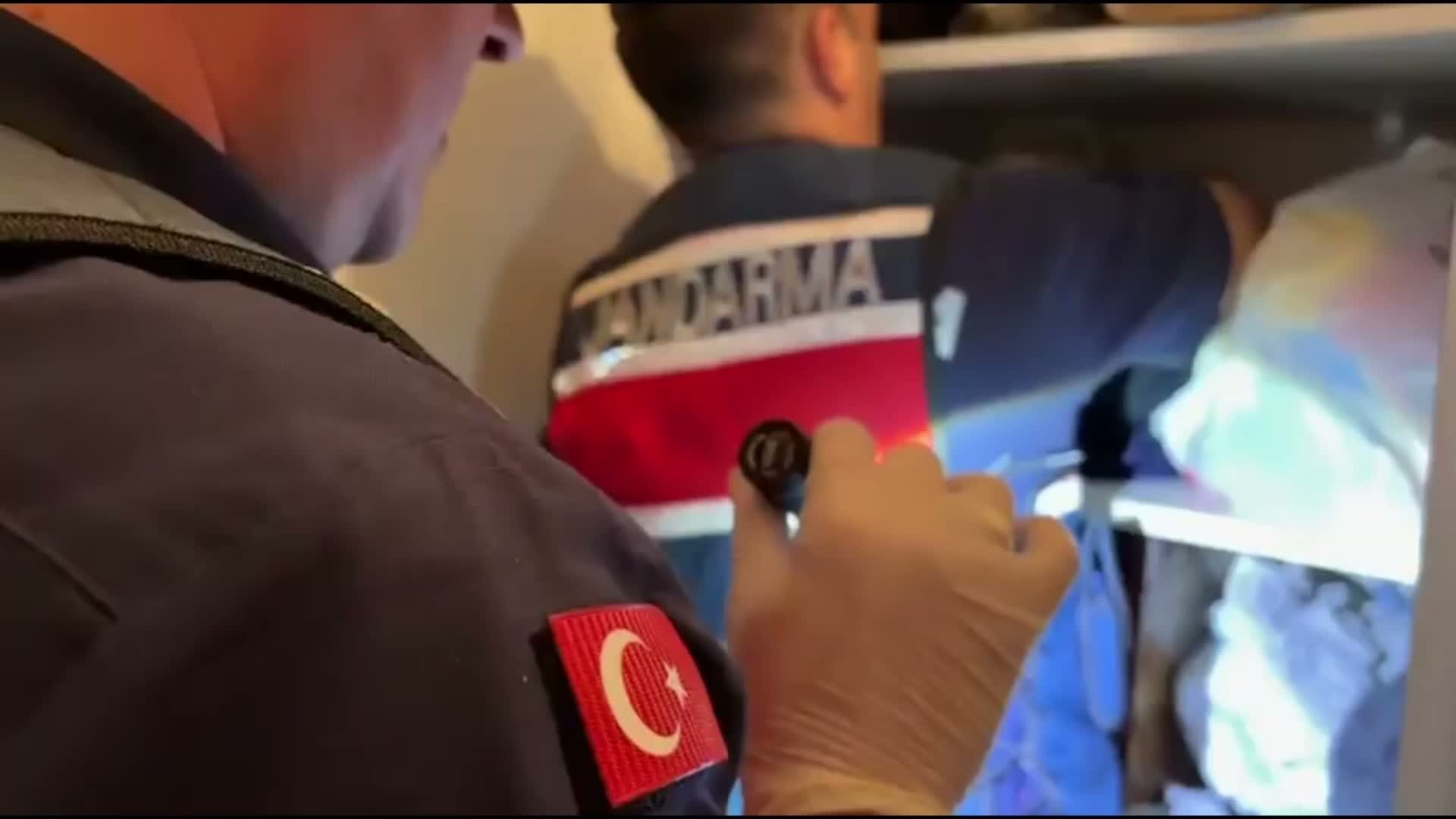 Burdur merkezli yasa dışı bahis operasyonunda 11 şüpheli gözaltına alındı