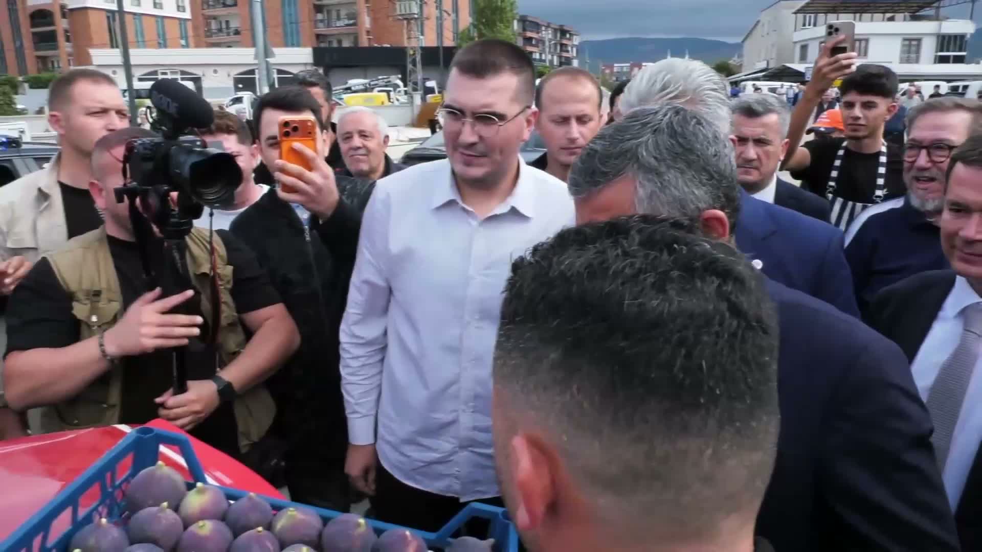 Özgür Özel: "Çiftçinin kullandığı mazot ucuzlayacak"