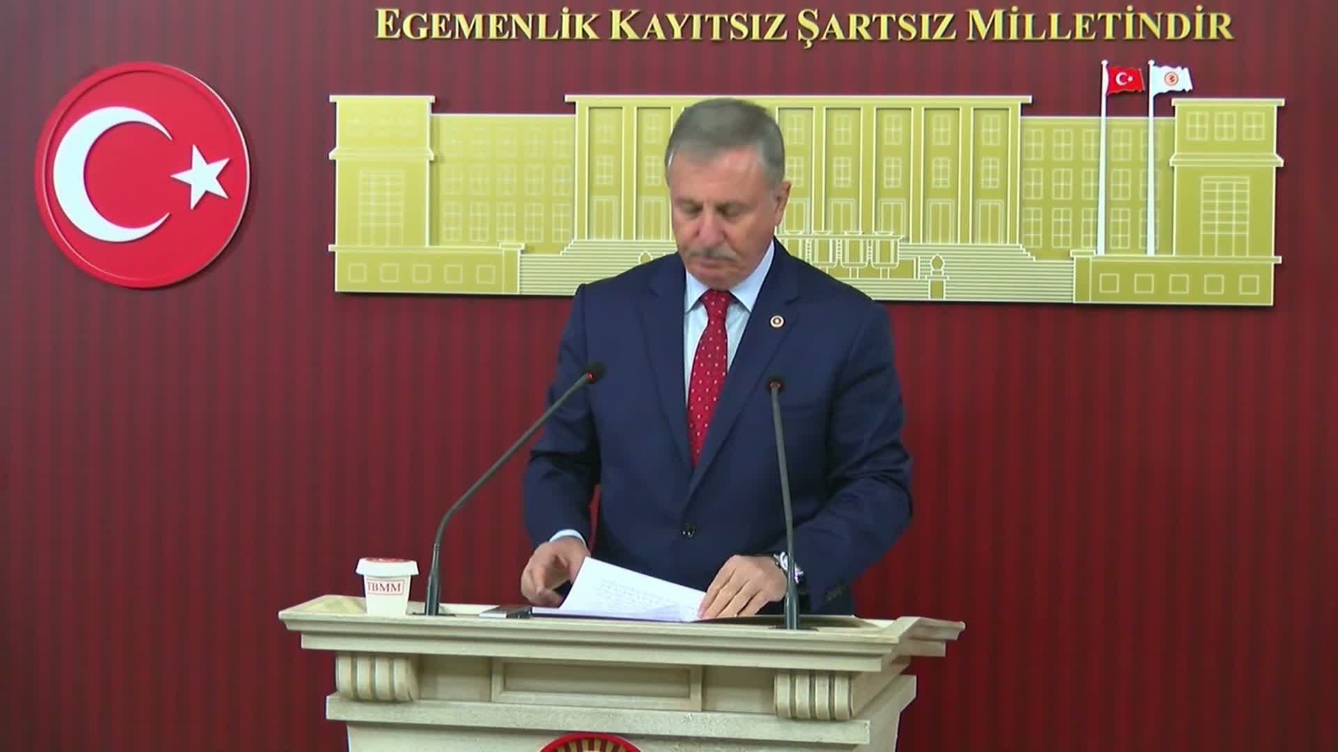 Selçuk Özdağ'dan tarımdaki borç yüküne tepki: "Üretici önceki borcunu kapatmak için yeniden borçlandırılıyorsa bunun adına çözüm denmez"