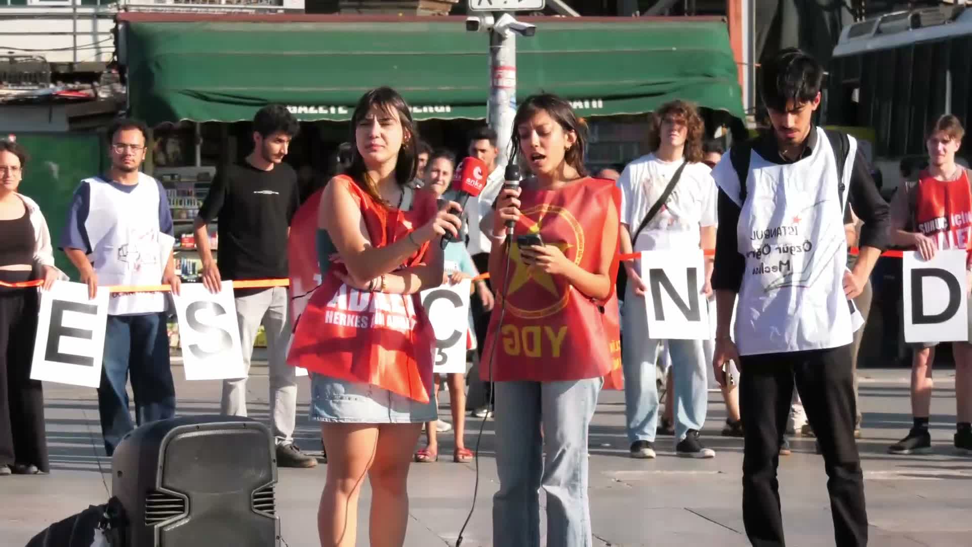 Gençlik Örgütlerinden 'Suruç' protestosu: "Katliamın failleri birer birer yargılanana kadar adalet talebini yükseltmeye devam edeceğiz"