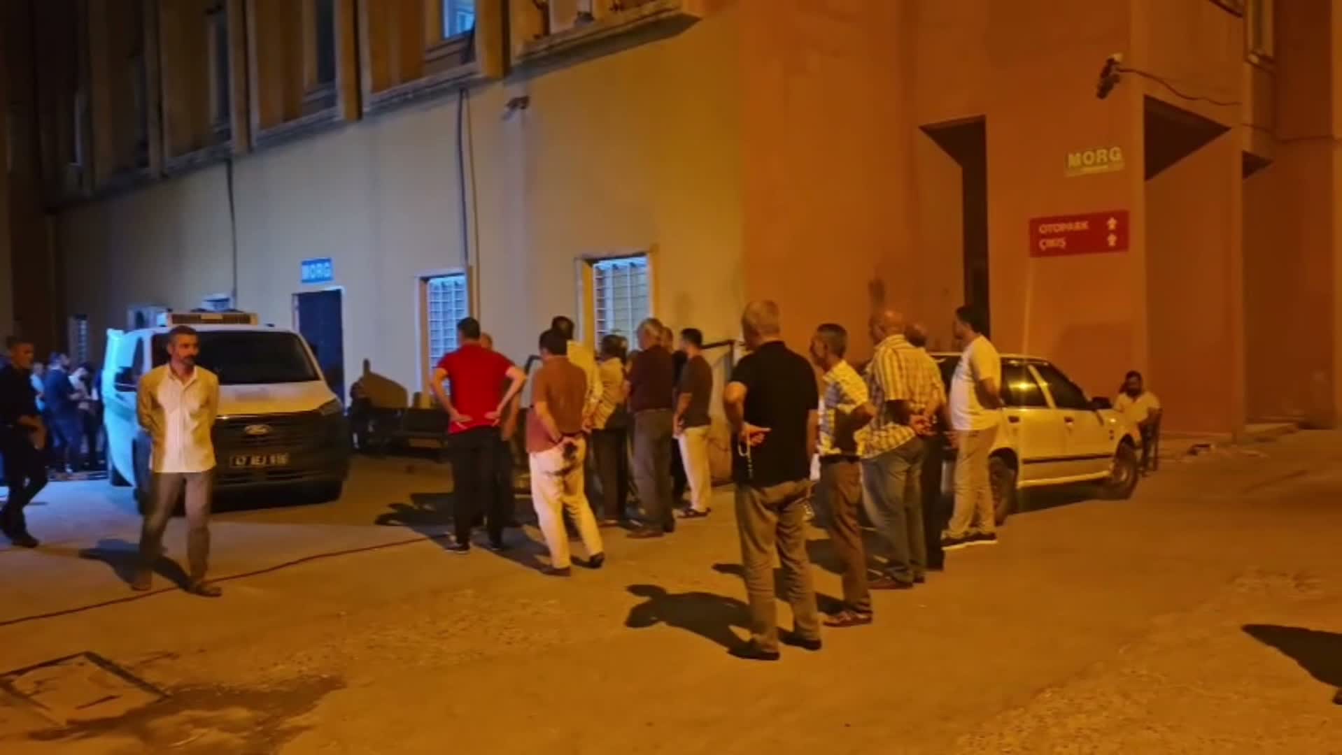Mardin'de iki grup arasında bıçaklı kavga: 27 yaşındaki genç öldü