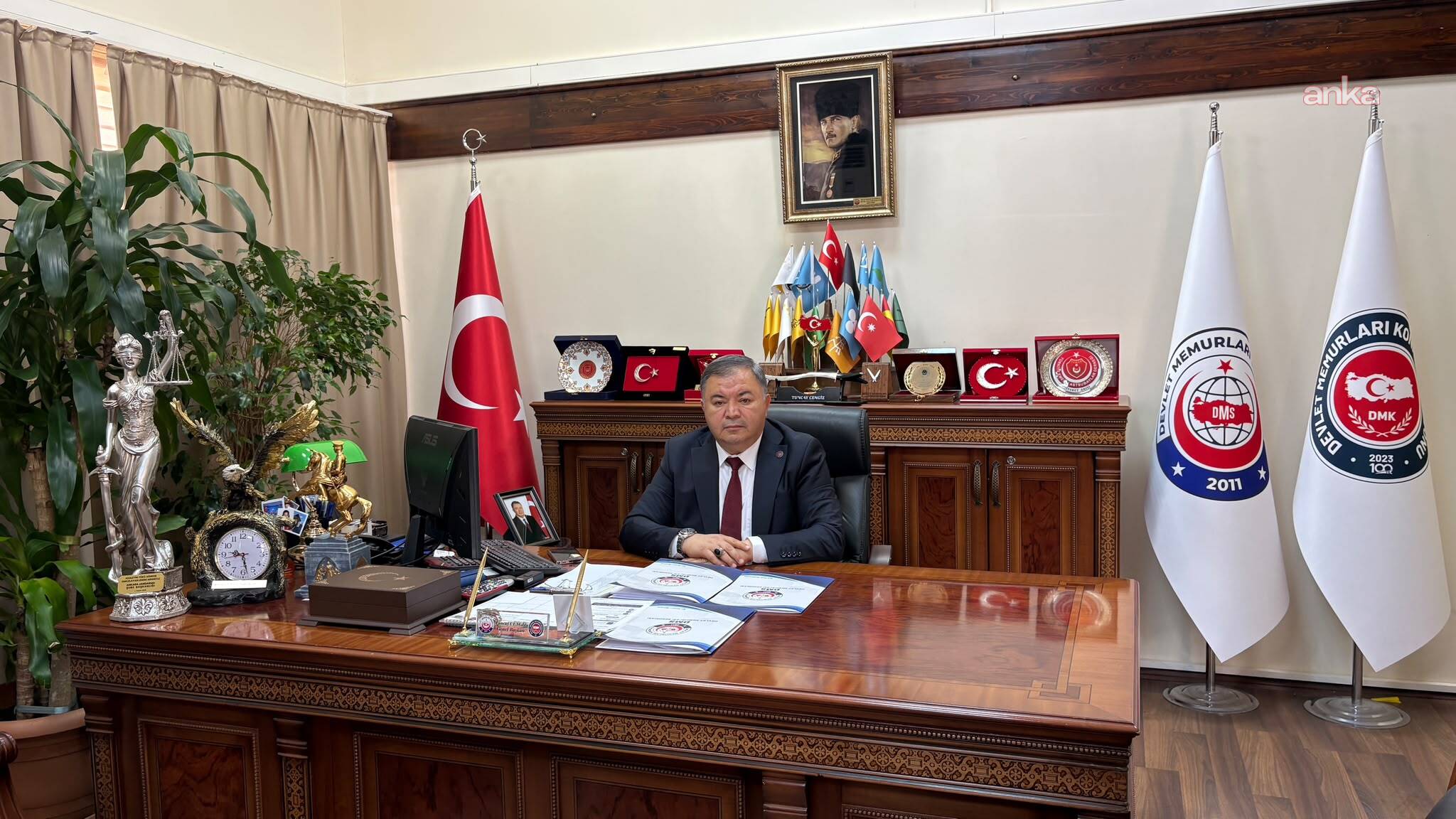 Devlet Memurları Sendikası:  "Avrupa’nın en çok çalışan ülkesi olup, çalışanlarının geçim sıkıntısı yaşadığı bir ekonomik düzen sürdürülebilir değildir"