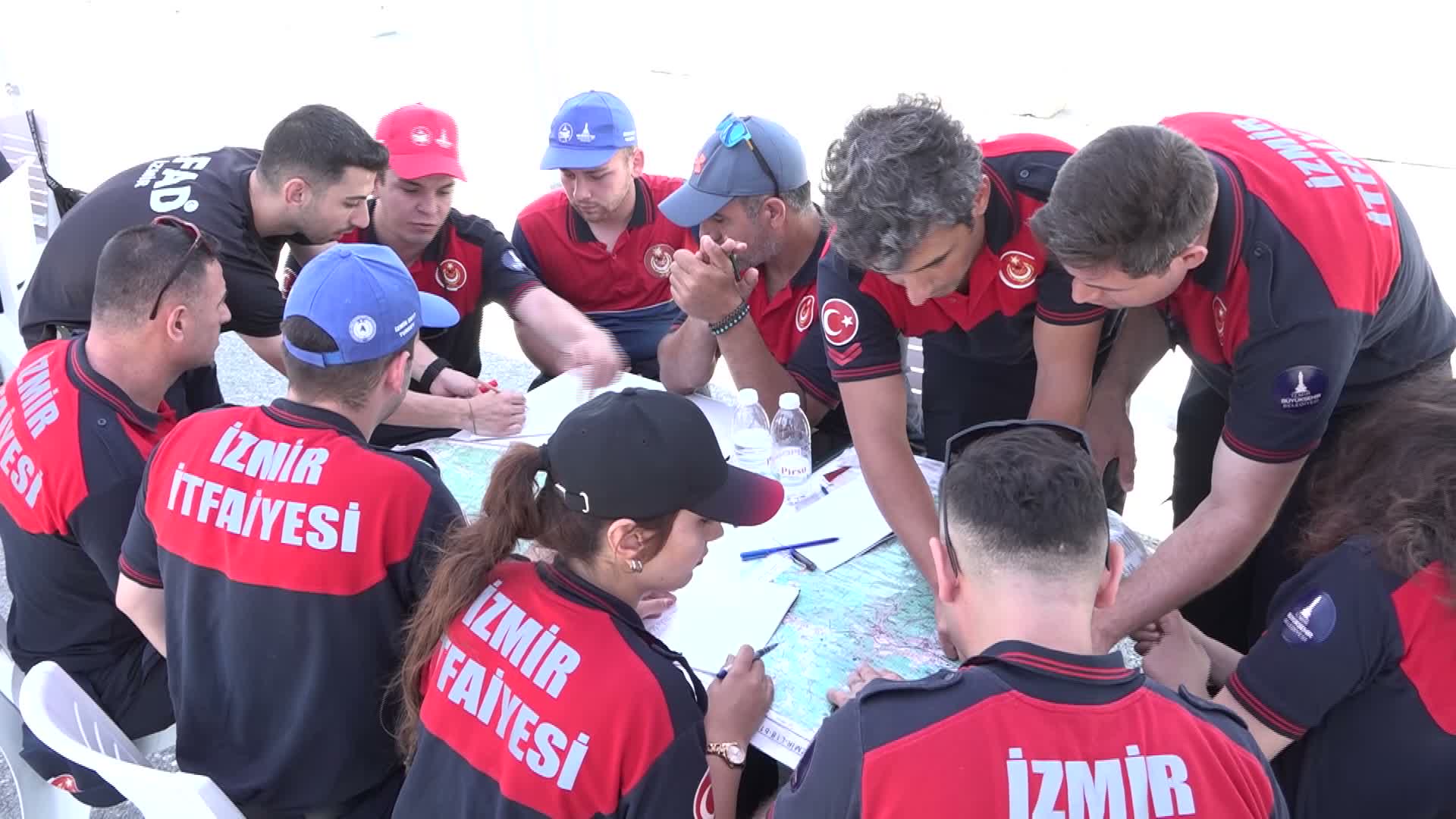 İzmir İtfaiyesi personeli afetlere karşı özel eğitime alındı