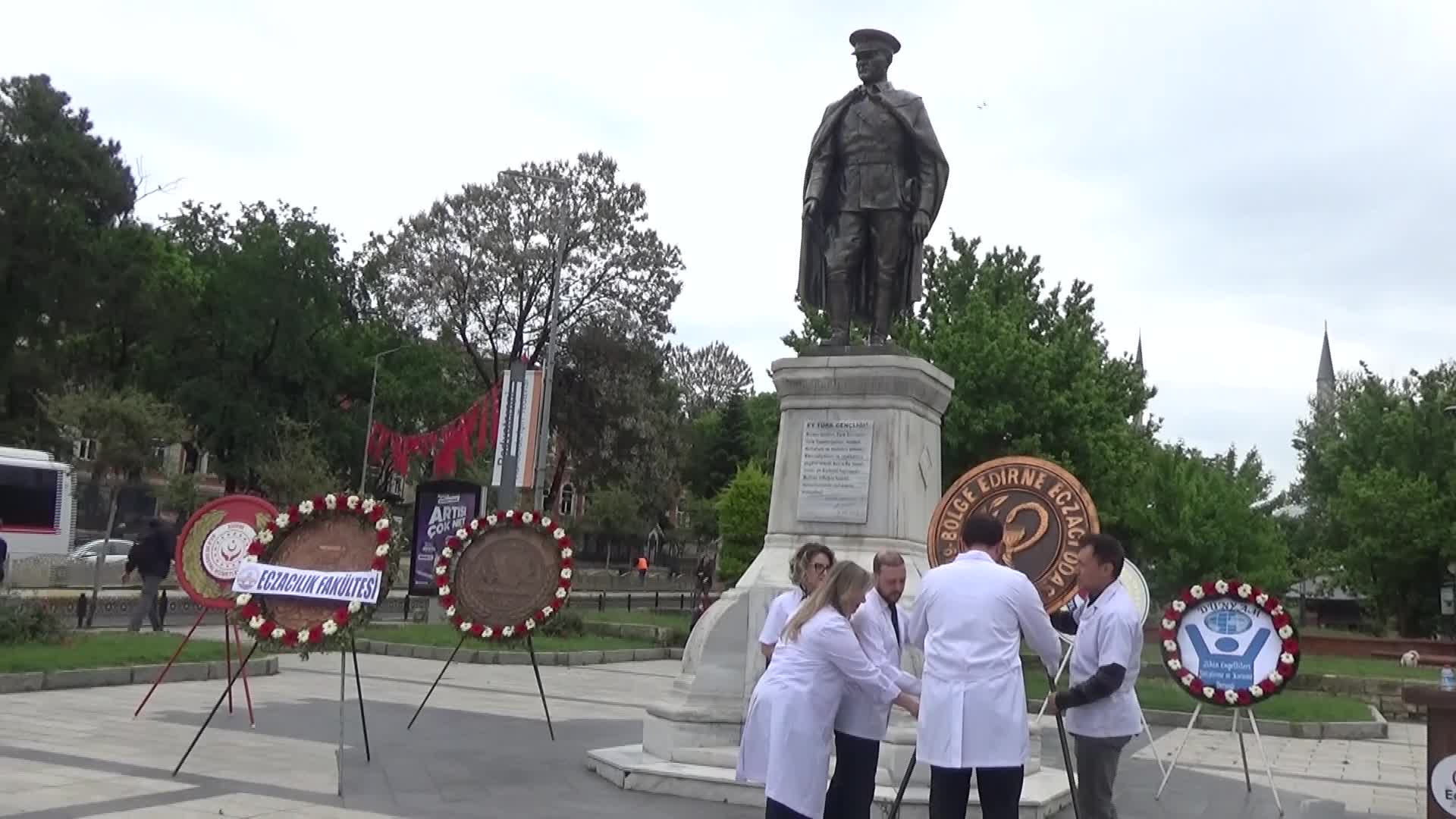 Edirne Eczacılar Odası Başkanı Çiftçi: "Eczacının sağlıktaki rolü güçlendirilmeli"
