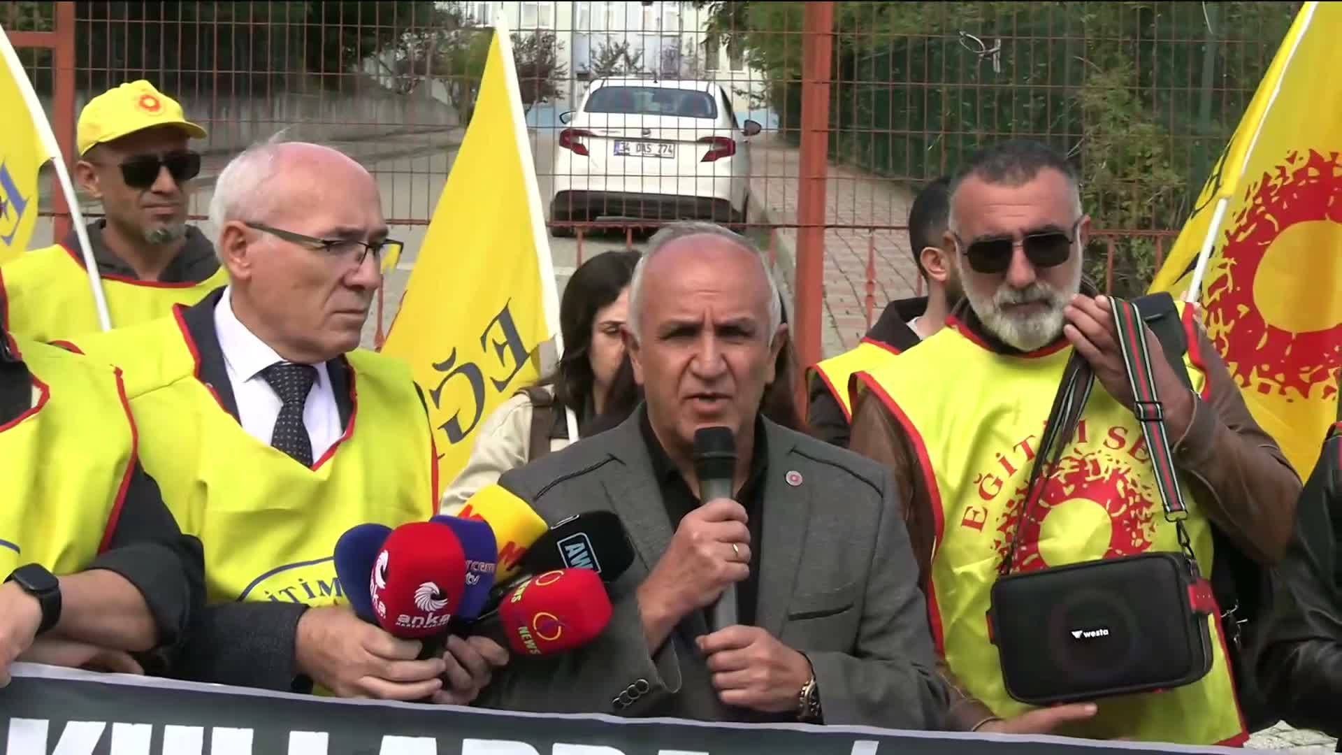 Eğitim Sen Genel Başkanı Kemal Irmak: “Sayın Bakan talihsiz açıklamalar yaparsan biz daha bu acılar çok daha fazla yaşarız”