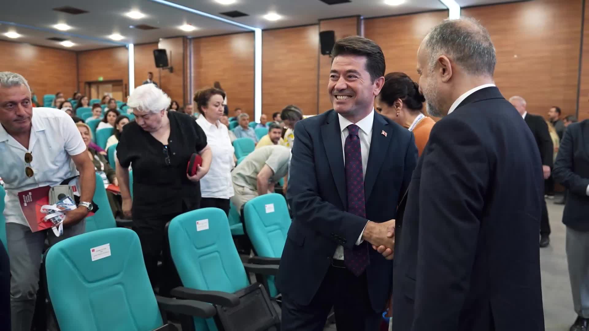 Ortahisar Belediyesi, Kıyı Kentleri Politikaları Çalıştayı’na ev sahipliği yaptı
