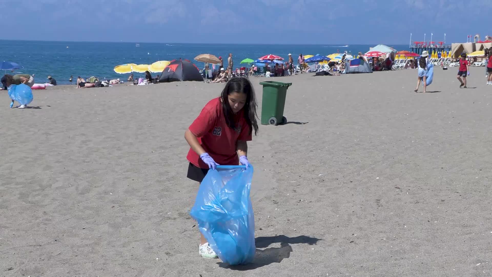 Antalya Lara Plajı’nda kıyı kirliliğine bilimsel takip