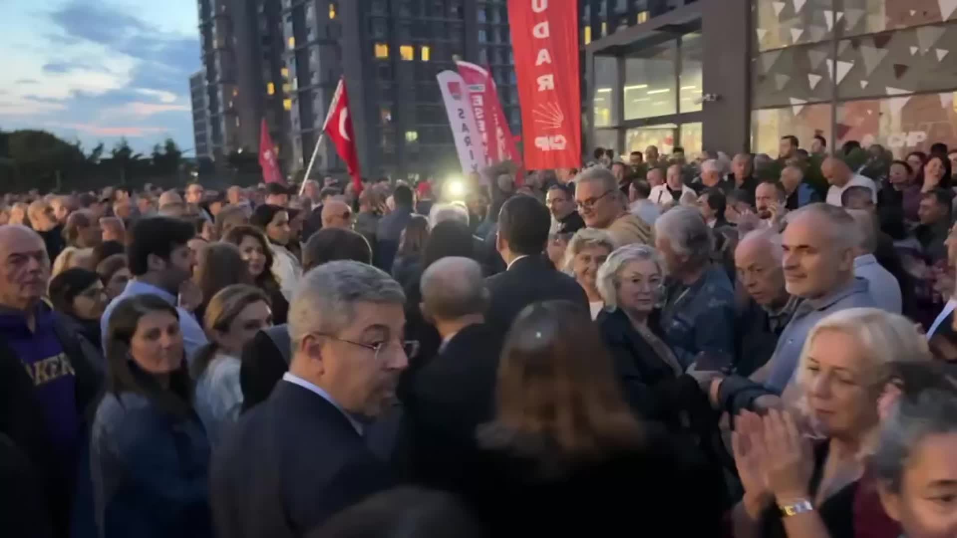 İstanbul Barosu'ndan CHP'ye dayanışma ziyareti