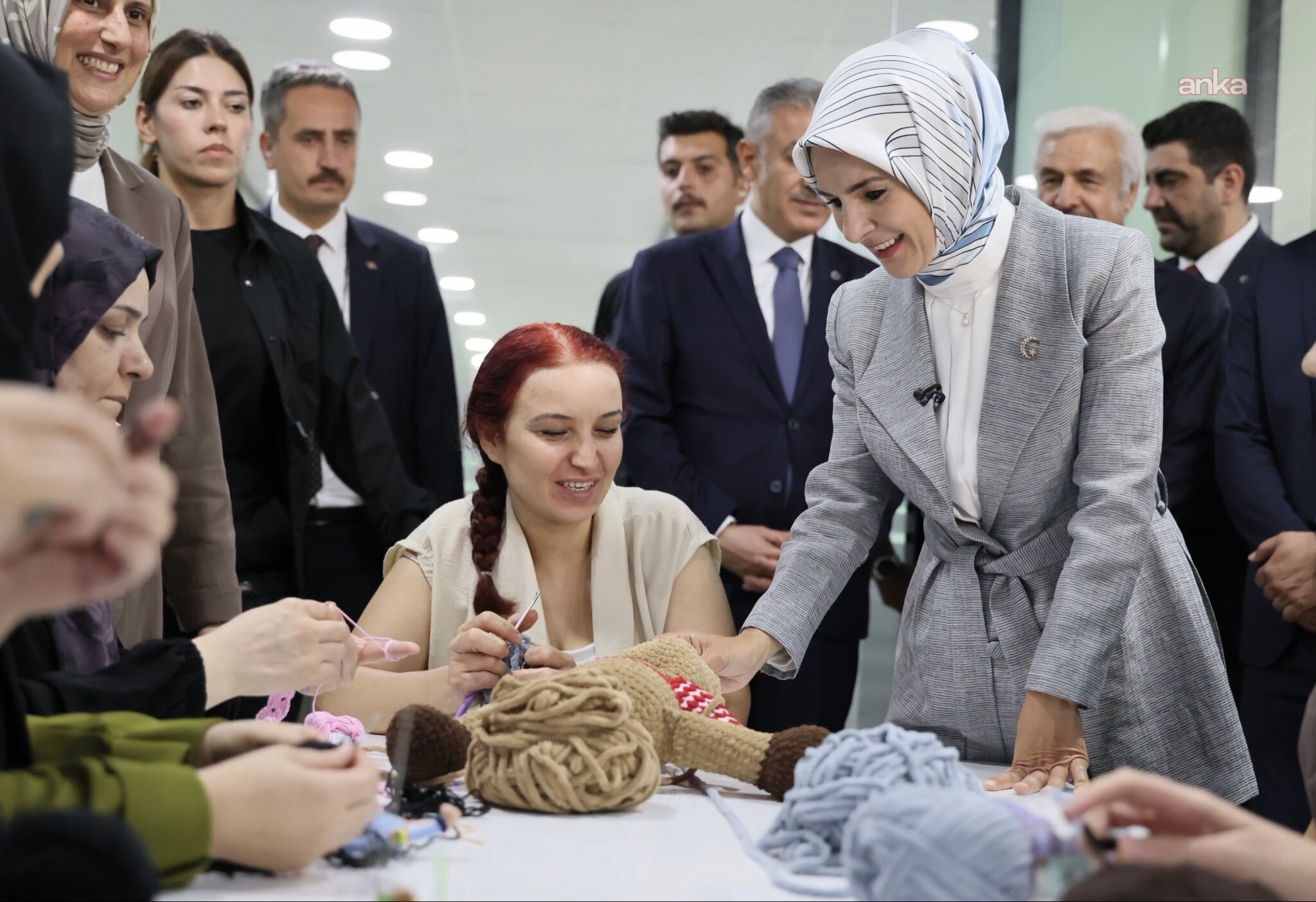 Bakan Göktaş, Mardin’de 13 Mart Kadın ve Aile Destek Merkezi’ni ziyaret etti