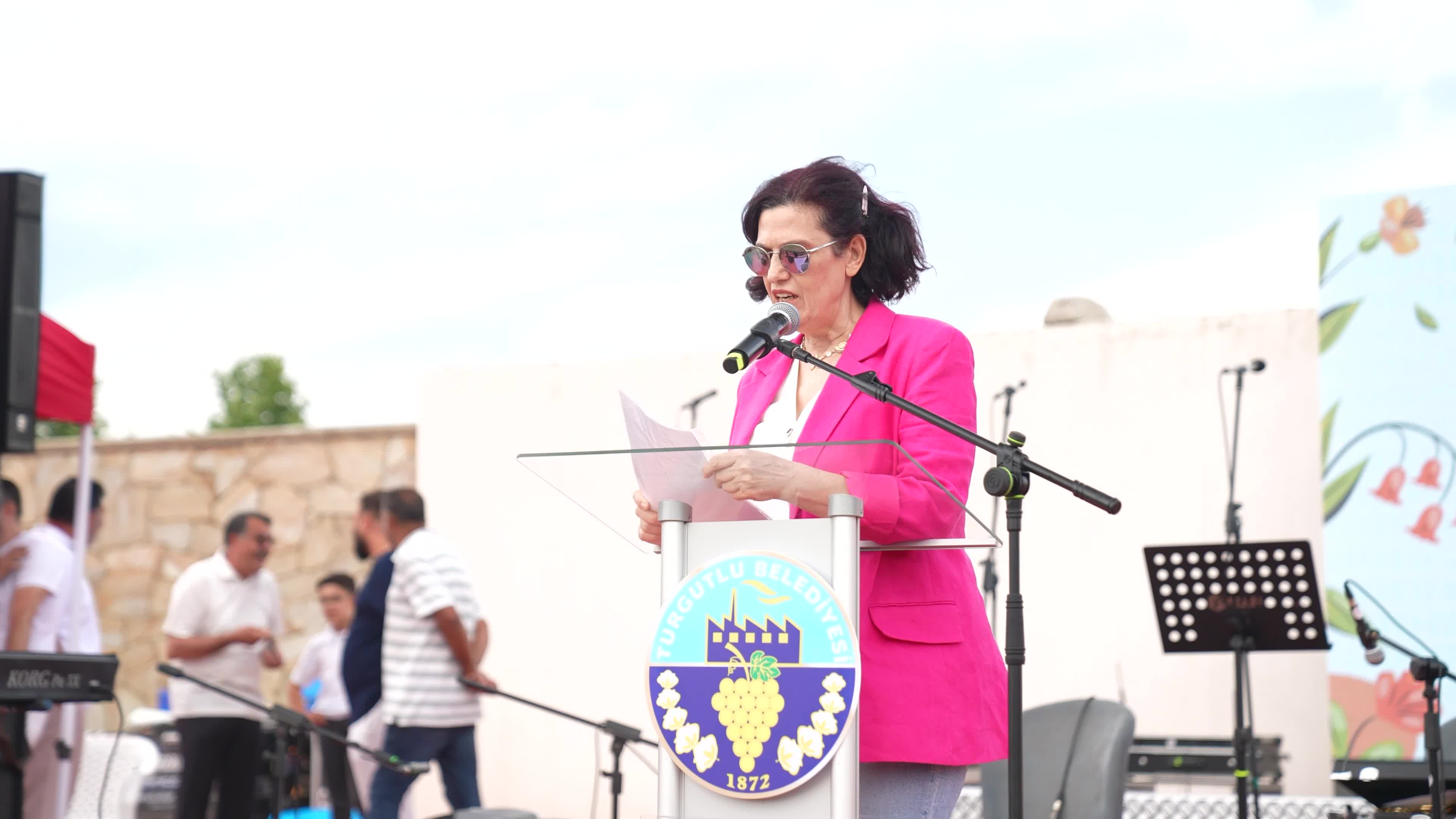 Turgutlu’da yerel tohumlar paylaşıldı, bahar coşkusu yaşandı