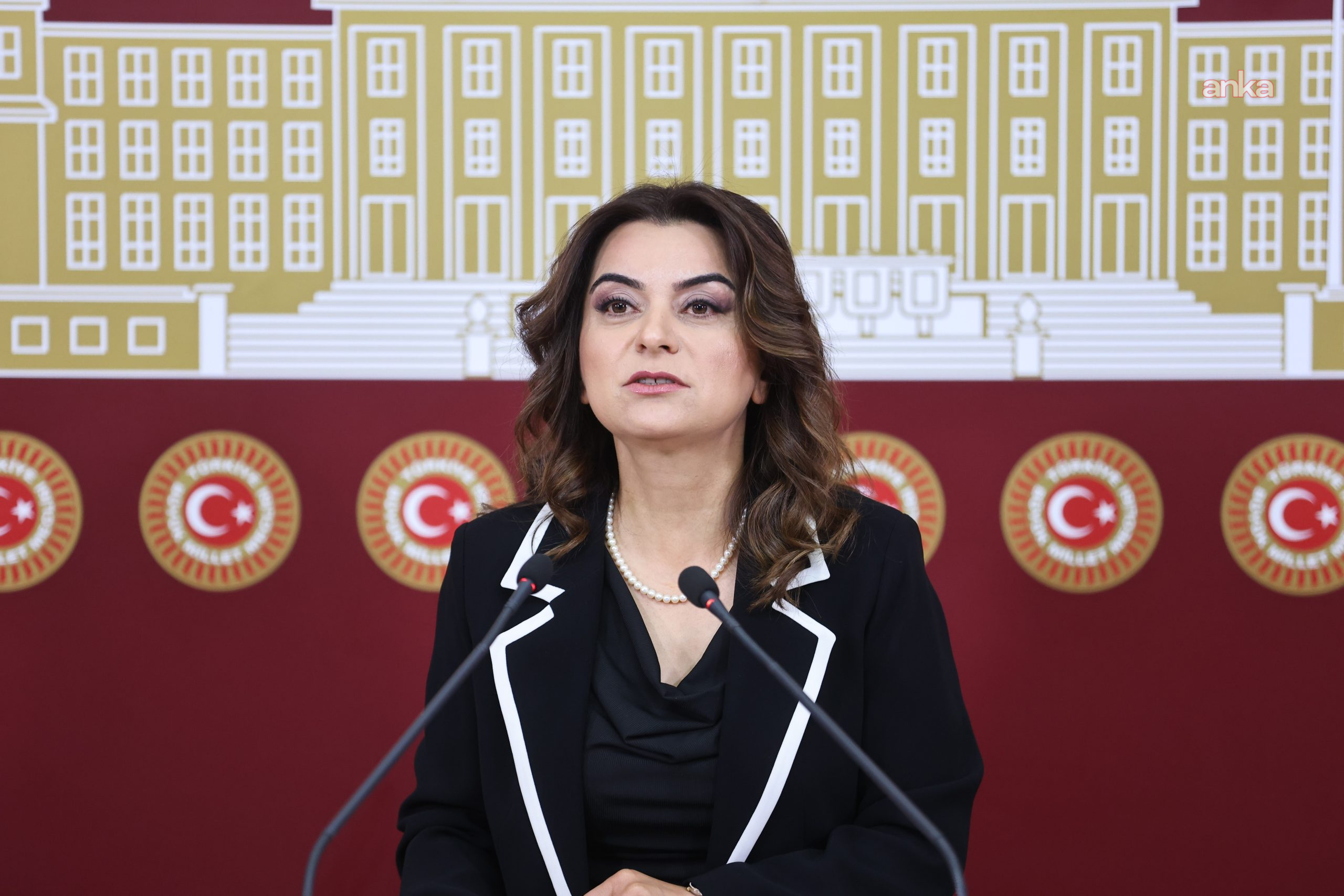 Manisa'da okul önünde silahlı saldırı... Gülistan Kılıç Koçyiğit: "Açıklanan önlemlerin ne kadar işe yaradığının sorgulanması zorunlu"