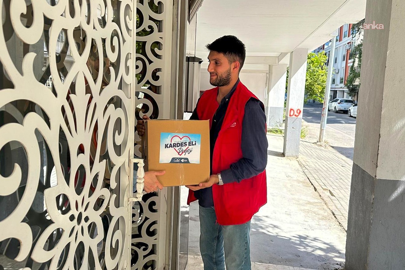 Efeler Belediyesi’nden ihtiyaç sahibi ailelere “Kardeşeli” desteği