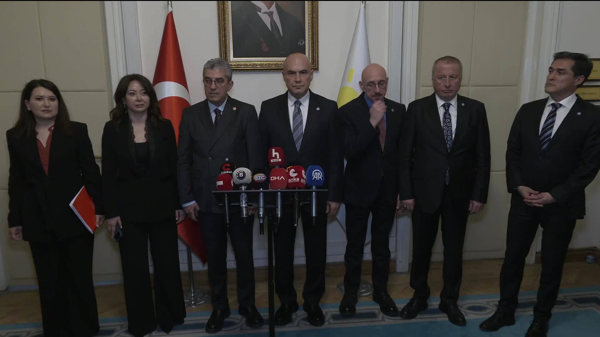 CHP'den İYİ Parti'ye ara seçim ziyareti... Turhan Çömez: “Millet önüne konabilecek her türlü sandığa sonuna kadar destek veririz”