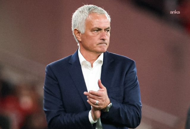 Real Madrid, Mourinho ile 3 yıllık sözleşme imzaladı