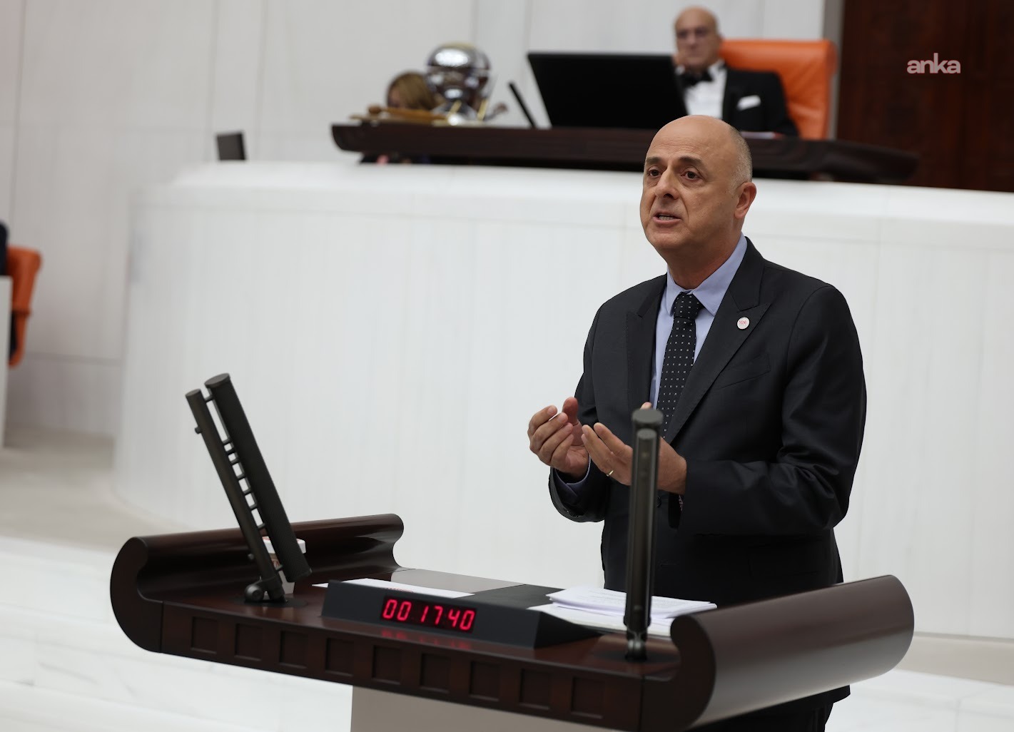 Ümit Özlale’den Taha Çakmak’a: “Karayipler, Londra ve İsviçre’deki şirketler üzerinden hesabınıza işlem yapıldı mı”