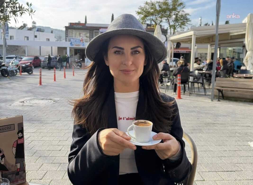 CHP’den istifa eden Bodrum Belediye Meclis Üyesi Asuman Gülsoy AK Parti’ye katıldı