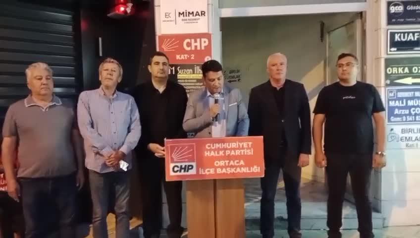 Muğla’da CHP’li eski ve mevcut yöneticilerden “olağanüstü kurultay” çağrısı